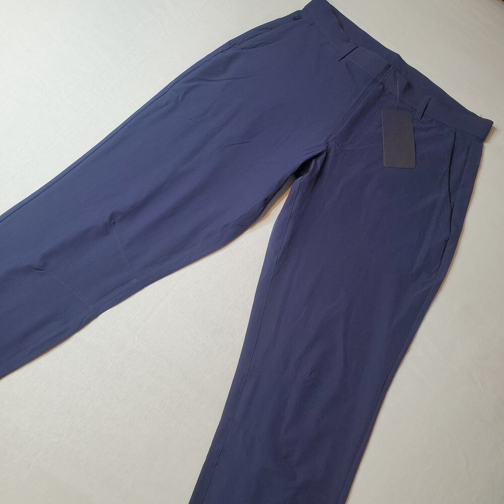 Fabletics Mens Size 33X34 NWT The Only Pant Navy Blue PT2253840